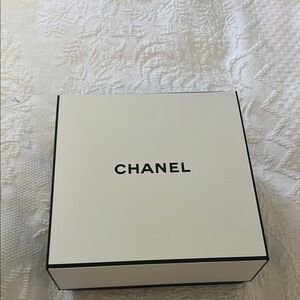 CHANEL Classic White Box